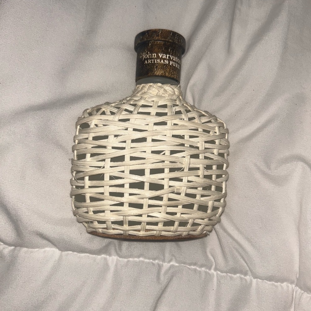 John Varvatos Woven Vase - Picture 3 of 7